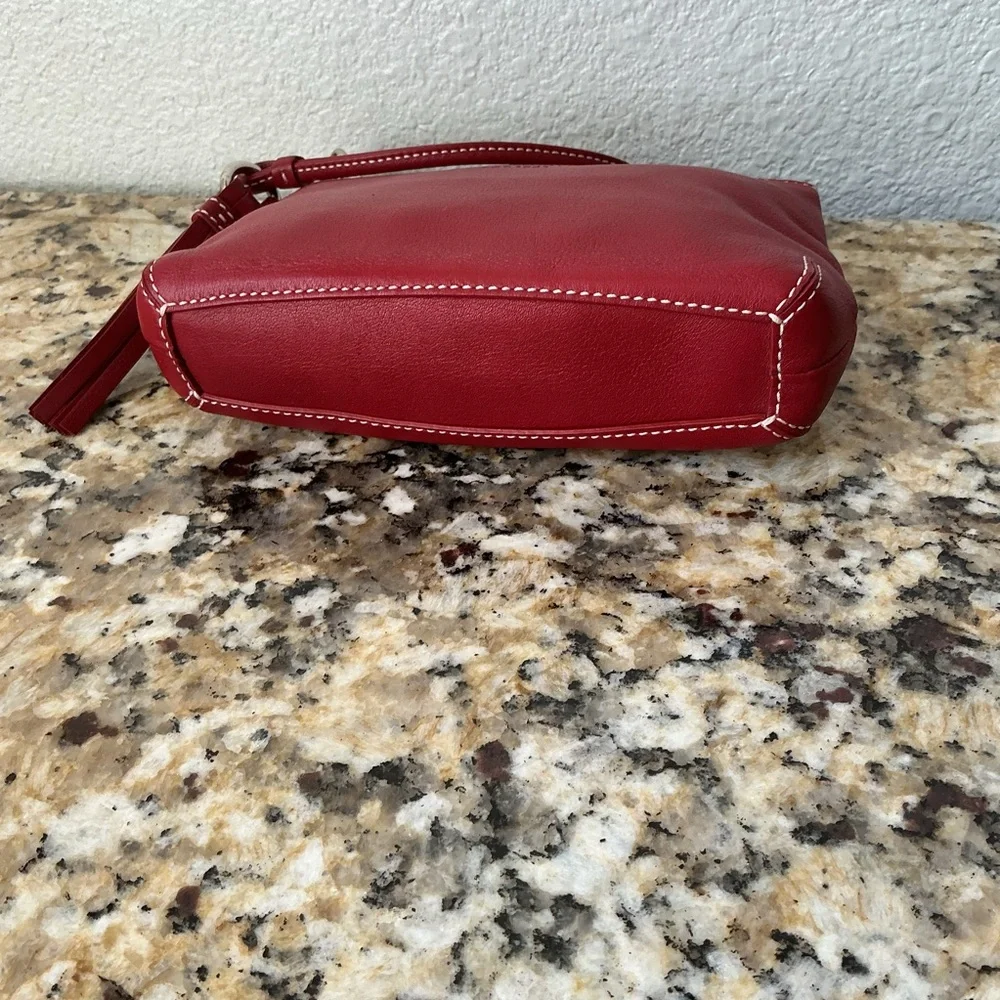 Coach Vintage Red Leather Wristlet Clutch - Picture 6 of 6